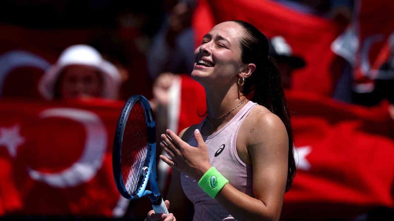 Zeynep Sönmez, Australian Open'da üçüncü tura yükselen ilk Türk tenisçi oldu