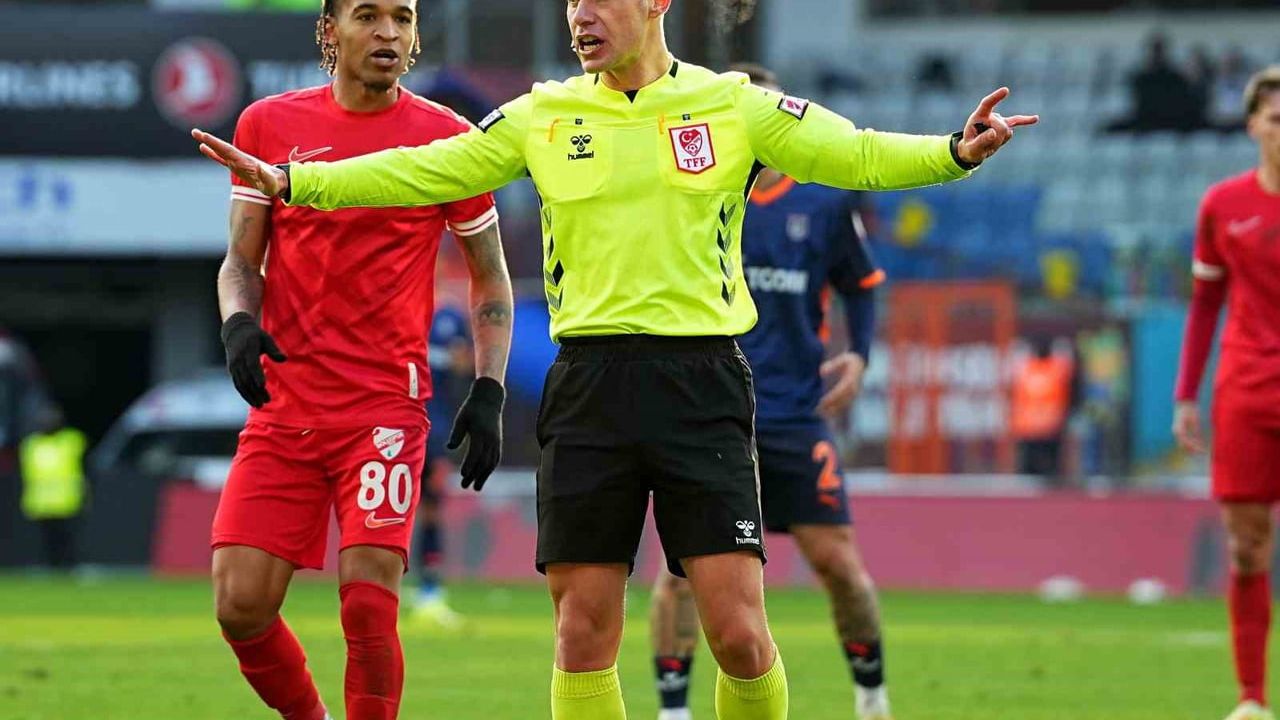 Ziraat Türkiye Kupası: RAMS Başakşehir — Boluspor 1-1 (İlk yarı)