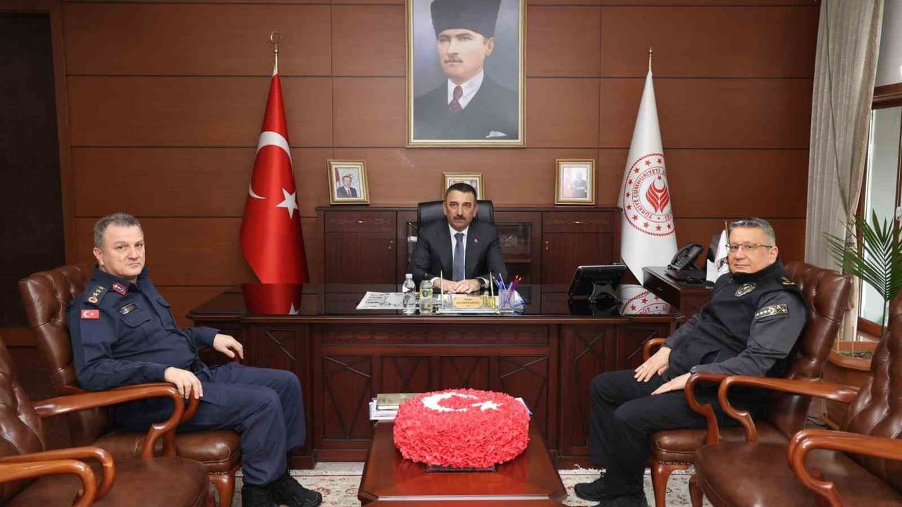 Zonguldak'ta Haftalık Asayiş ve Güvenlik Toplantısında Suçla Mücadele ve Huzur Planları