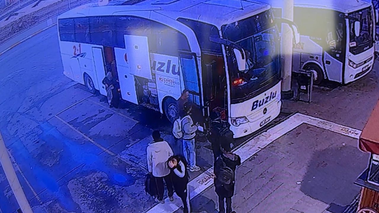 Antalya'da yolcu otobüsü devrildi: 8 ölü, 26 yaralı — Isparta Otogarı'ndaki son görüntüler ortaya çıktı