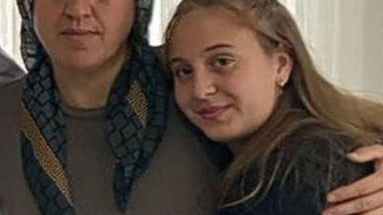 Antalya'daki otobüs kazasında ölen anne ve 16 yaşındaki kızı Konya'nın Derebucak ilçesine getirildi