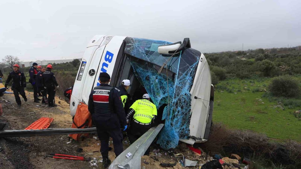 Antalya Döşemealtı'nda otobüs kazasında hayatını kaybedenlerin isimleri açıklandı