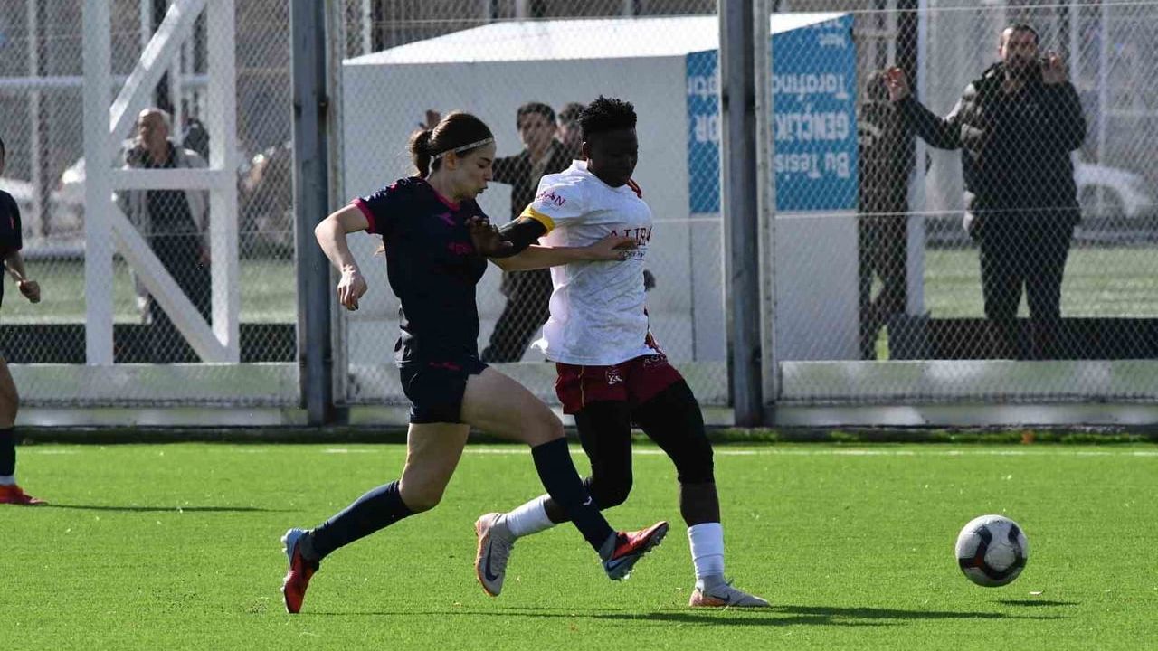 Auran Kayseri Kadın FK, Genç Ülküspor’u 2-1 yenerek liderliğini sürdürdü