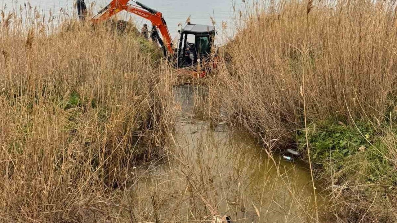 Başkan Akın talimatıyla BASKİ dere yataklarında temizlik çalışmalarını hızlandırdı