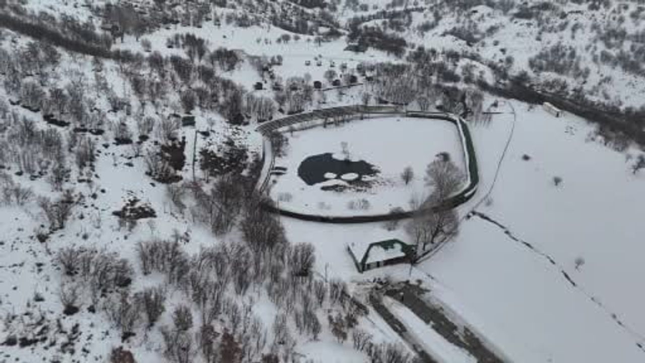 Bingöl Solhan'da Yüzen Adalar karla kaplandı — drone görüntüleri