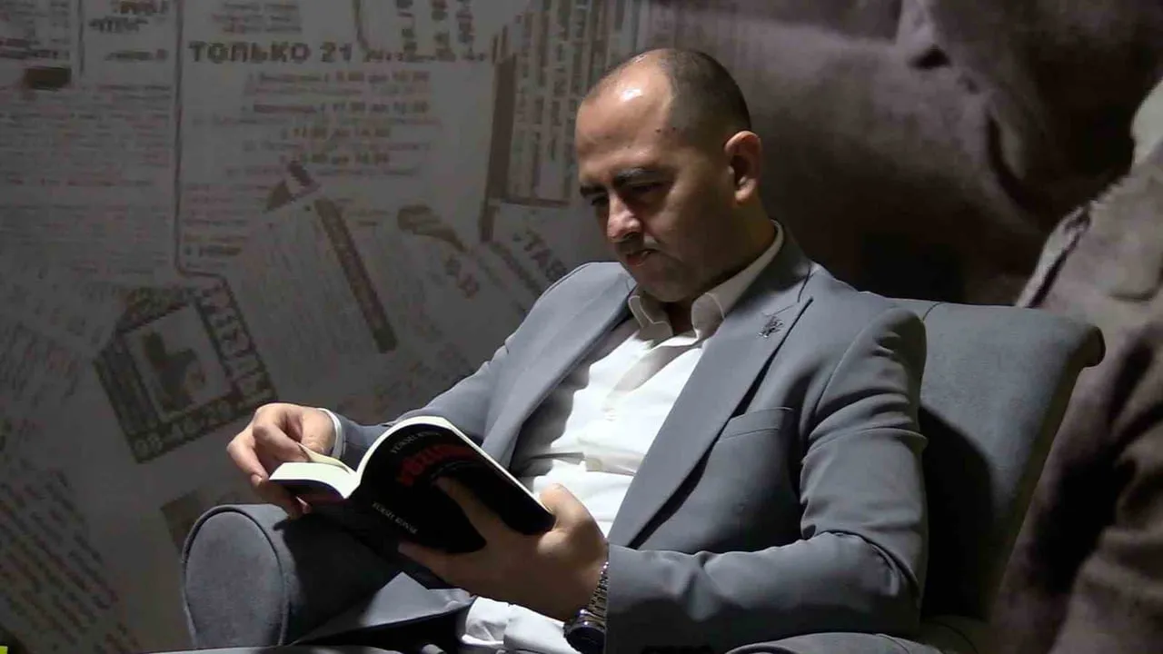 Bolu'da zabıt katibi Yüksel Konak ilk romanı "Yüzleşme"yi yayımladı