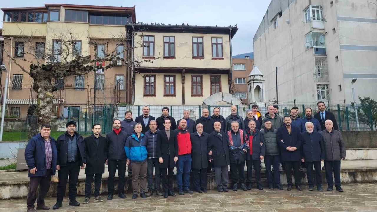 Bursa'da Namazgah Camii'nde 700. Yılda Asırlık Fetih Geleneği Yeniden Yaşatıldı