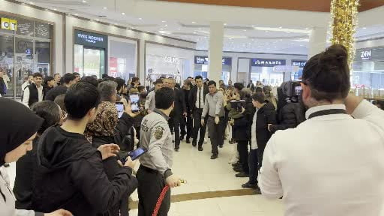 Diyarbakır'da çekilen 'Fırtına Kız' filminin galası Ceylan Karavil Park AVM'de gerçekleşti