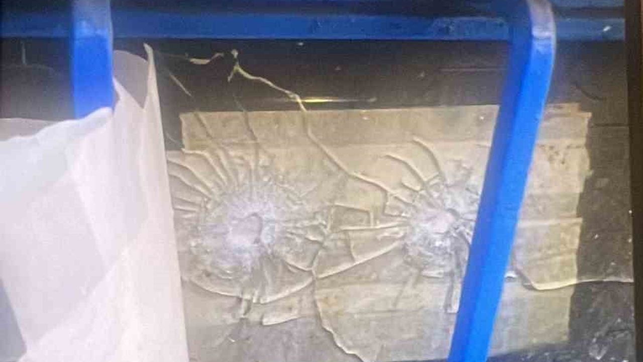 Esenyurt'ta haraç talebine ret: İş yeri kurşunlandı, sahibi darp edildi