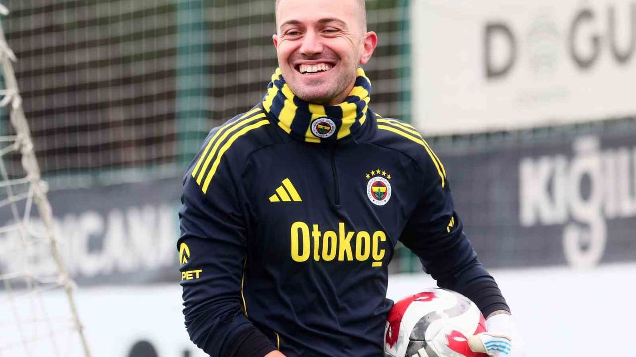 Fenerbahçe, Kocaelispor Maçı Öncesi Hazırlıklarını Can Bartu Tesisleri'nde Tamamladı