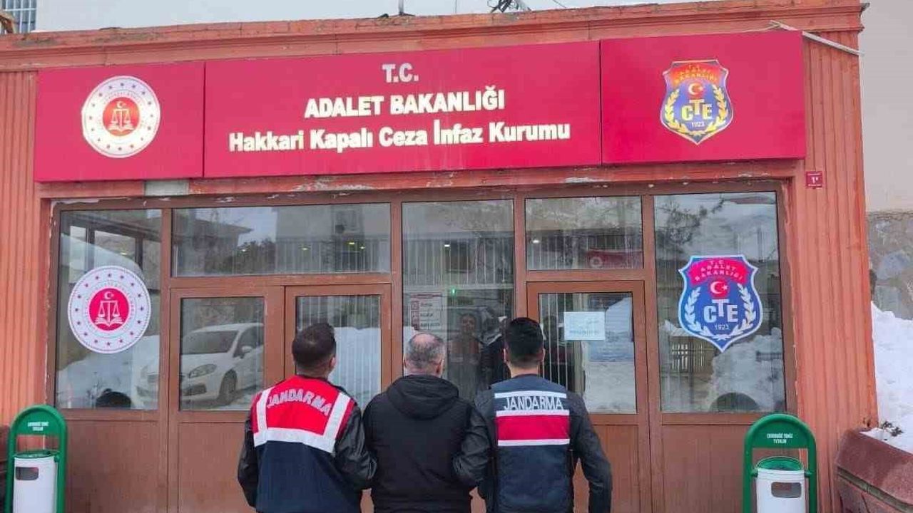 Hakkari'de 13 yıl 9 ay 24 gün kesinleşmiş cezası bulunan M.Ö. yakalandı