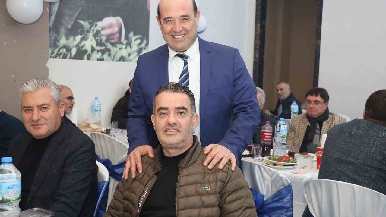 Koçarlı Belediye Başkanı Özgür Arıcı devesi 'Özgür Çocuk'u Bıyıklıspor'a armağan etti