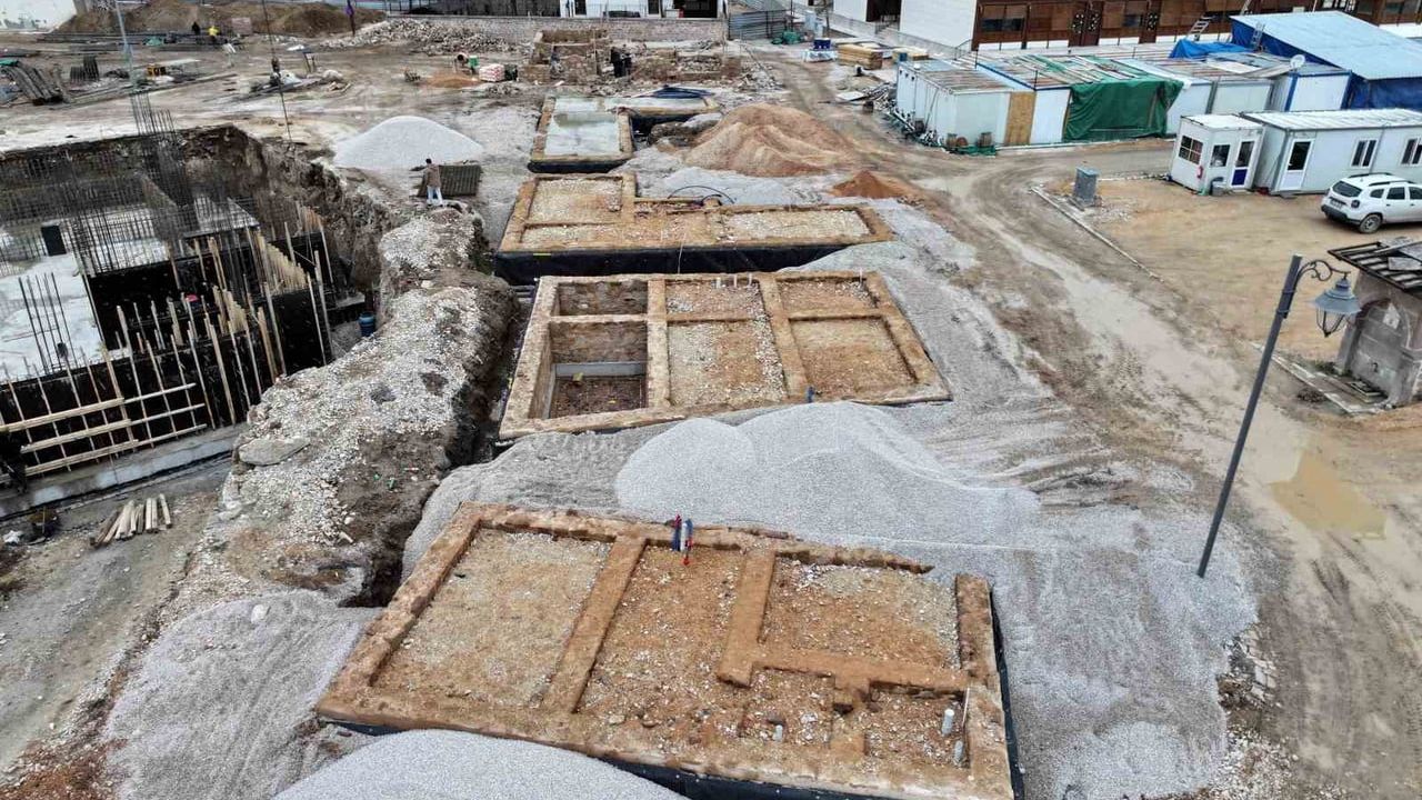 Konya'da Türbe Arkası Kentsel Yenileme: Aziziye’de 6 Tescilli Yapının Rekonstrüksiyonu Başladı