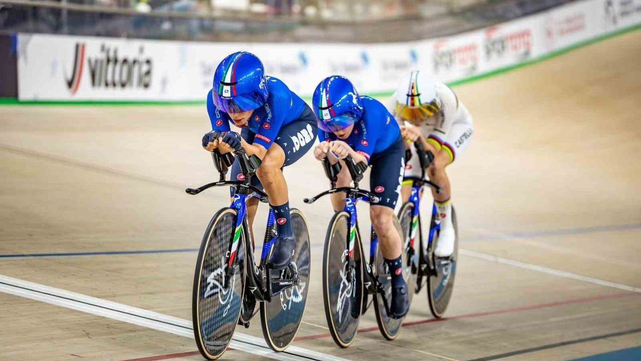 Konya'da UEC 2026 Avrupa Pist Bisikleti Şampiyonası: İlk gün akşam seansı tamamlandı