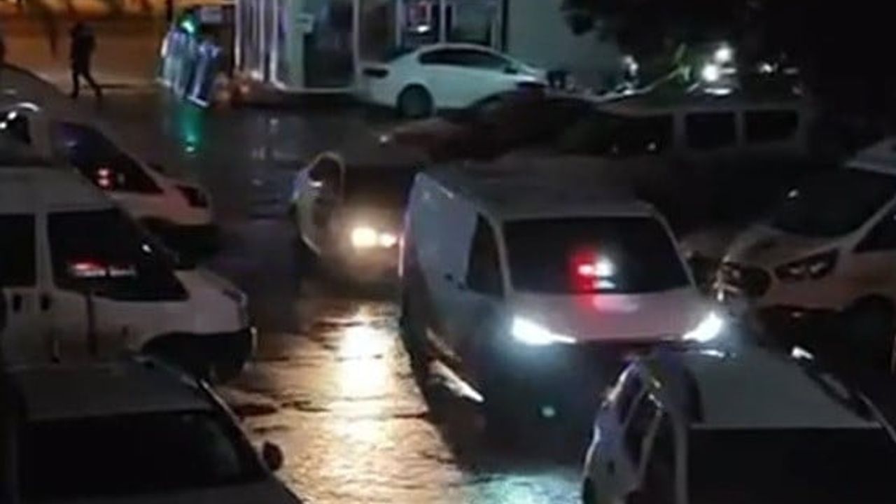 Sakarya'da otoyolda uyuşturucu operasyonu: Kuzey Marmara Otoyolu'nda 2 kilo metamfetamin ele geçirildi