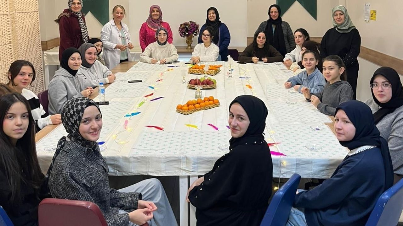 Sakarya SAMEK sömestr etkinlikleri: Anne-çocuk atölyeleri ve lise programlarına 600'ü aşkın katılım