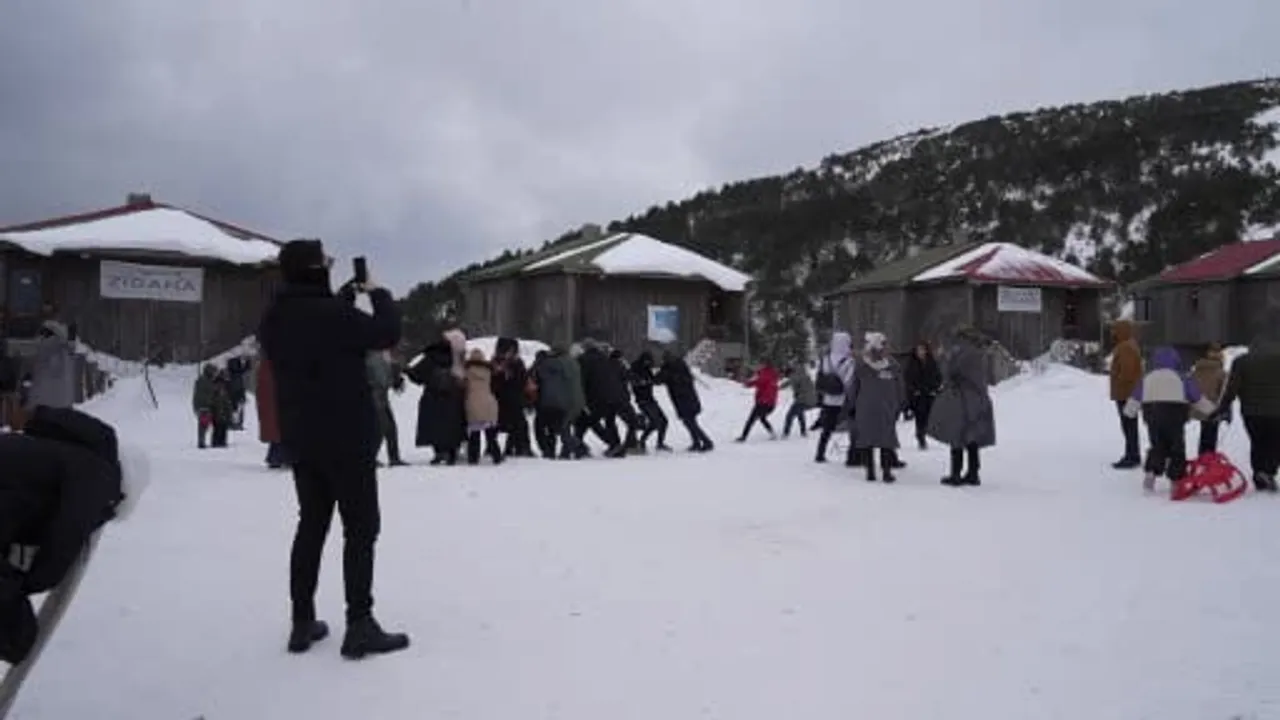 Zigana Dağı'nda sömestr yoğunluğu: Gümüşkayak yaklaşık 80 bin ziyaretçi ağırladı