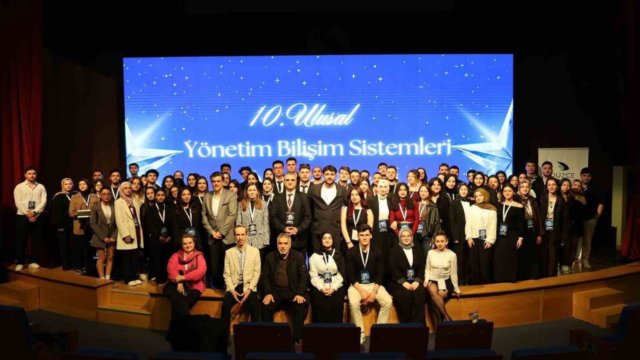 10. Ulusal Yönetim Bilişim Sistemleri Öğrenci Zirvesi Düzce'de Gerçekleşti