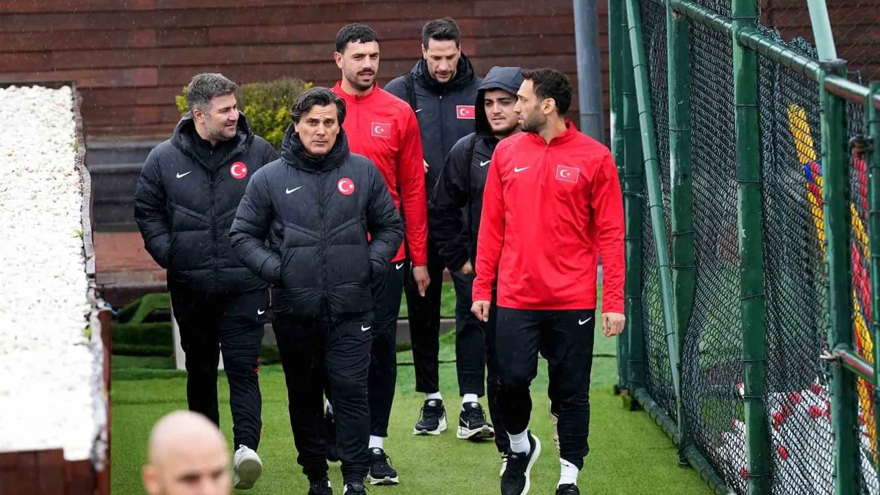 A Milli Takım, Kosova maçı öncesi yağmur altında çalıştı