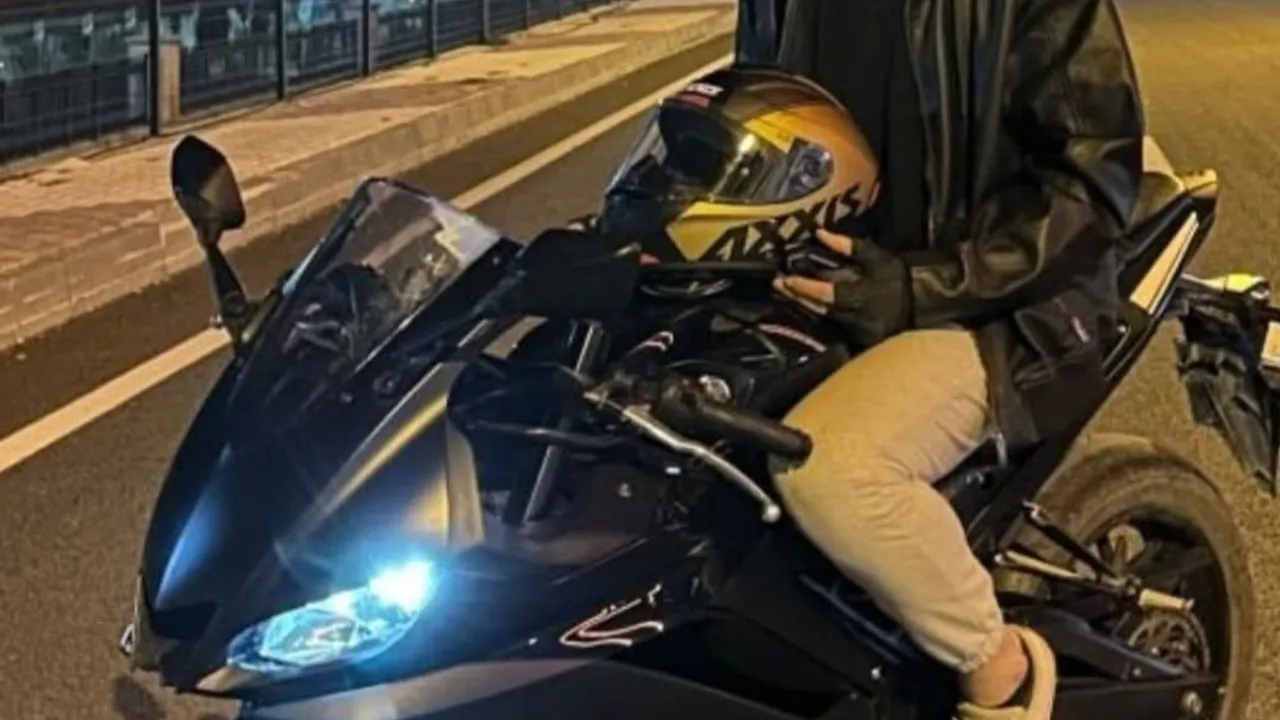 Afyonkarahisar’da motosiklet kazasında 22 yaşındaki sürücü yaşamını yitirdi