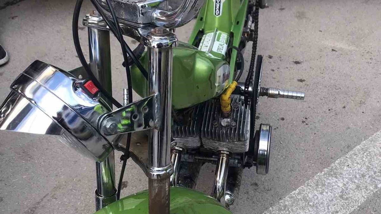 Afyonkarahisar'da plakasız ve ehliyetsiz motosikletle kaçan sürücüye 249 bin TL ceza