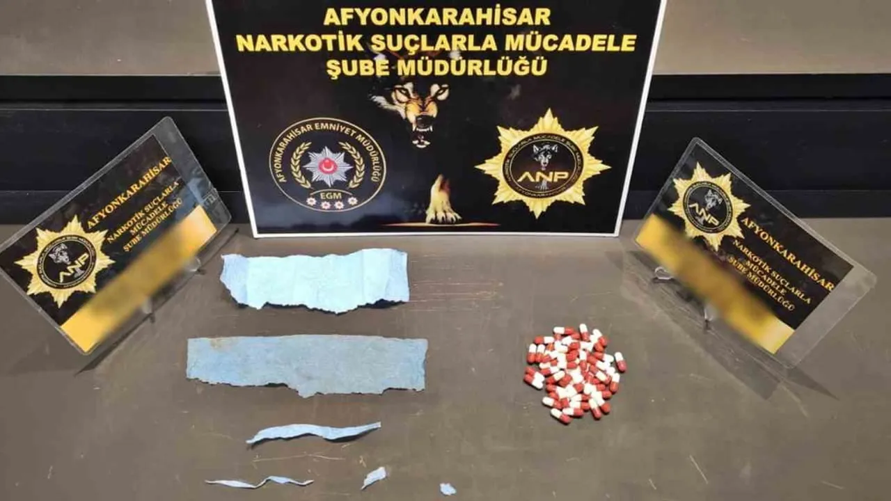 Afyonkarahisar'da torbacı operasyonu: 4 kişi tutuklandı, uyuşturucu ele geçirildi