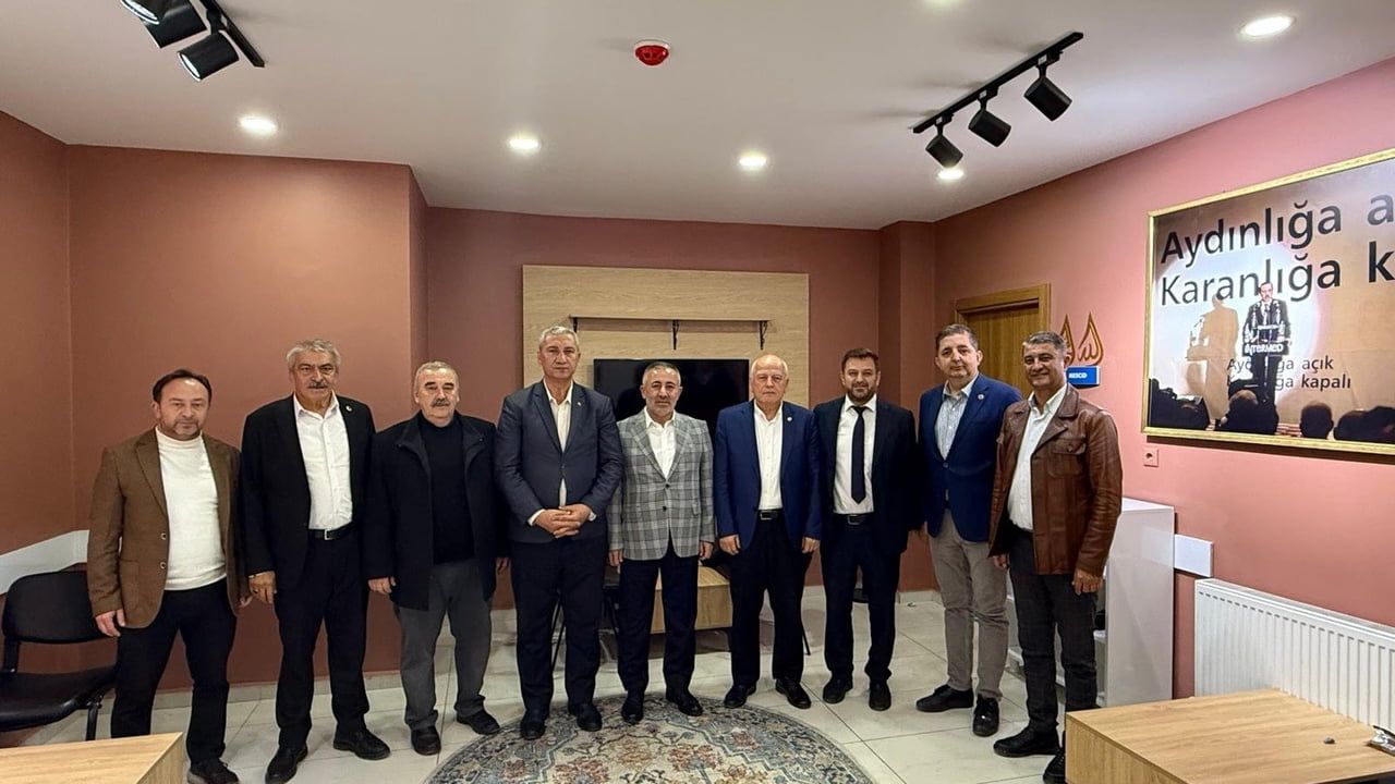 AK Parti Bilecik İl Genel Meclisi Nisan Ayı Grup Toplantısı Serkan Yıldırım Başkanlığında Yapıldı