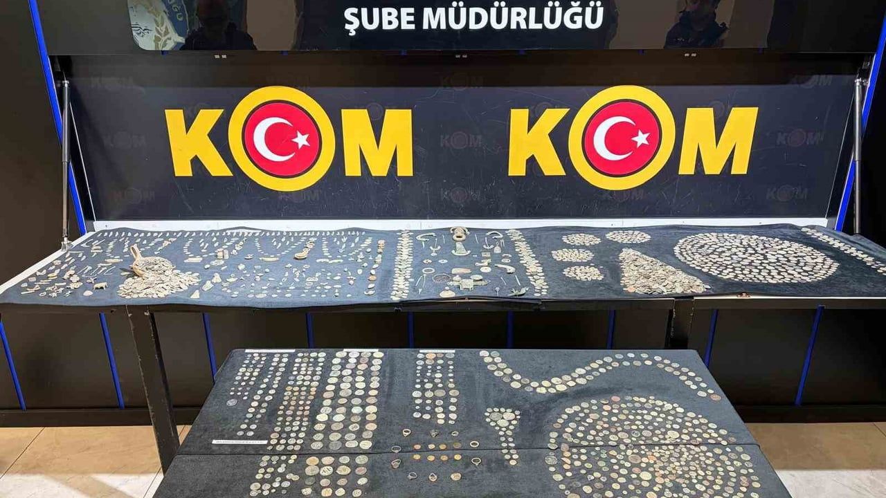 Ankara'da Yaklaşık 30 Milyon Liralık Tarihi Eser Ele Geçirildi