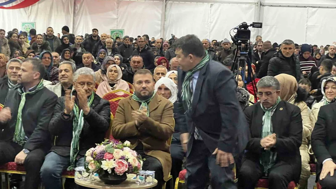 Arnavutköy Hamsi Festivali'nde 5 Ton Hamsi ve Horon Coşkusu