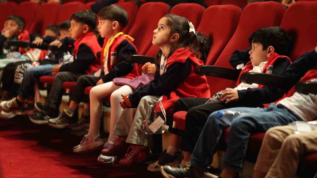 Aydın'da Dünya Tiyatro Haftası: 7'den 70'e tiyatro etkinlikleri