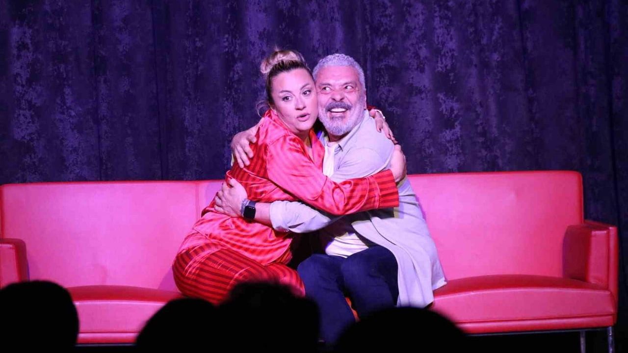 Aydın Kültür ve Sanat Şenliği Yenipazar'da başladı: 'İyi Delirdik' ilk gösterimde