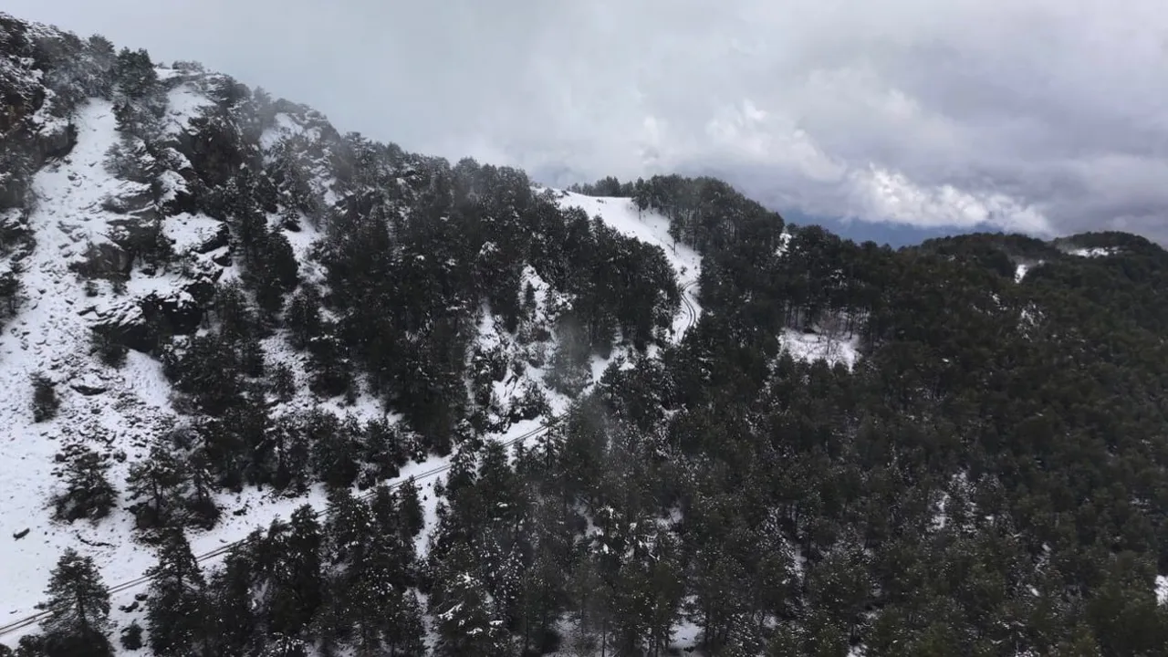 Aydın Paşa Yaylası'nda Mart karı: Baharda beyaza bürünen yayla