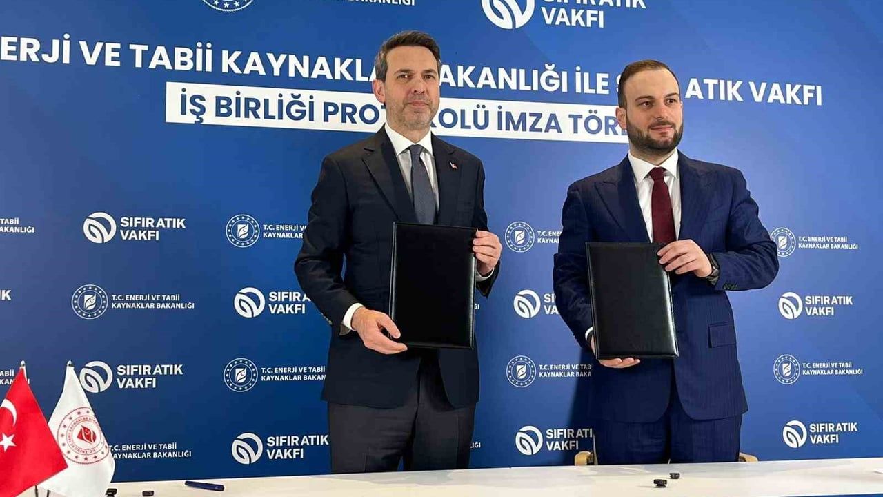 Bakan Bayraktar: Sıfır Atık Protokolü ile Enerji Verimliliği ve Sürdürülebilirlik Hedefleniyor