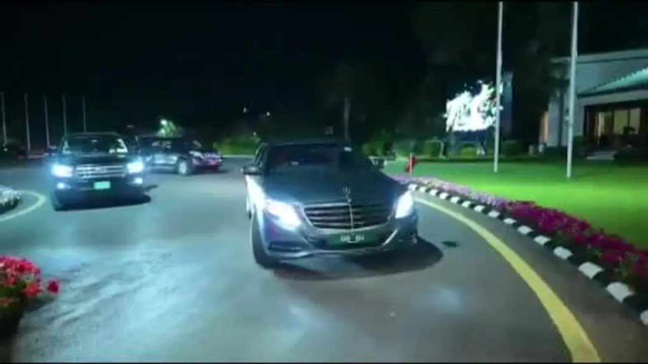 Bakan Fidan, Mısır Dışişleri Bakanı Abdelatty ve Pakistan Başbakanı Şahbaz Şerif ile İslamabad'da Görüştü