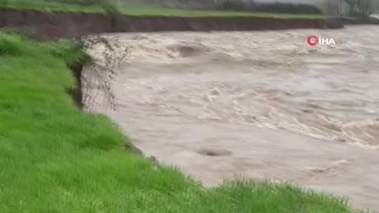 Balıkesir'de Susurluk Çayı debisi yükseldi; Çaygören Barajı iddiaları gündemde