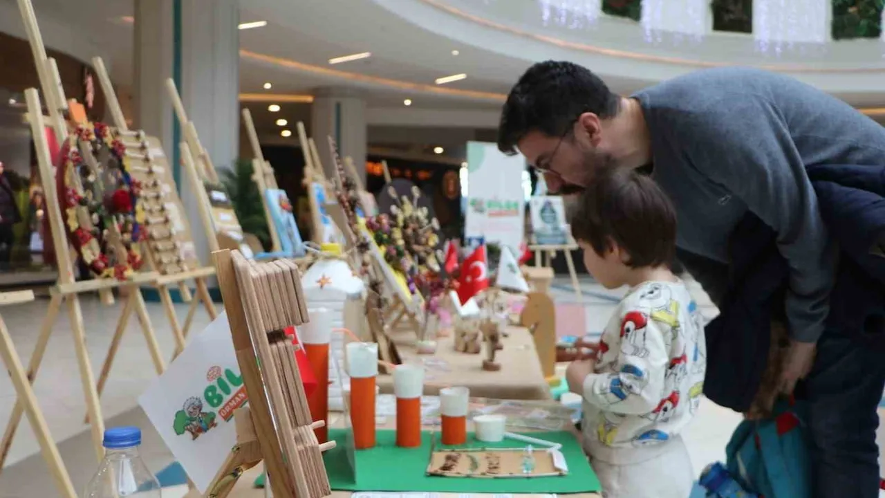 Bilge Orman Anaokulu öğrencilerinin doğa temalı eserleri Erzurum’da sergilendi