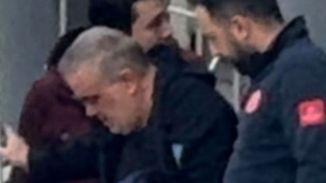 Bursa'daki rüşvet soruşturmasında gözaltındaki müteahhit hastaneye kaldırıldı