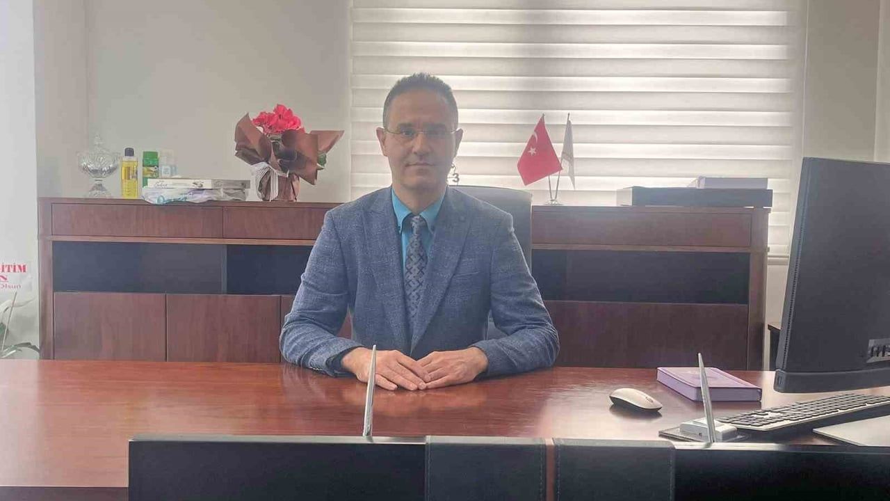 Çiçekdağı İlçe Milli Eğitim Müdürlüğü görevine Serdal Bora başladı