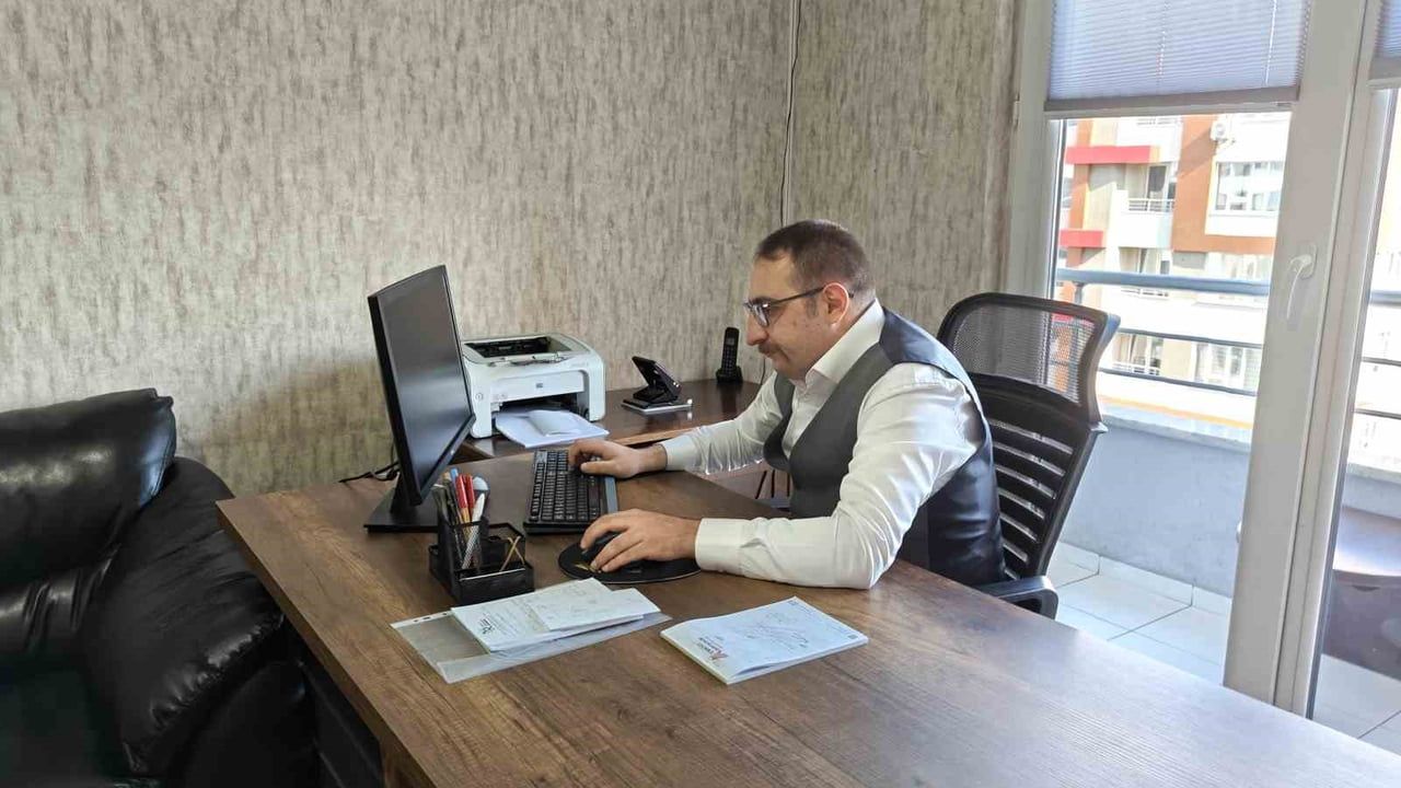 Çiftlerde ekonomik şiddet: Banka kartının alınması ve para verilmemesi tazminat nedeni olabilir