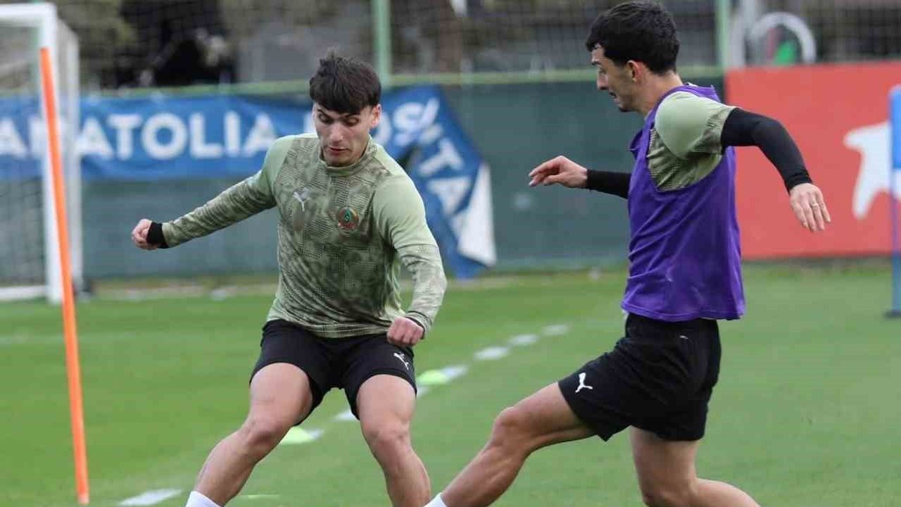 Corendon Alanyaspor, Gaziantep FK Maçı İçin Tesislerde Hazırlıklarını Sürdürdü