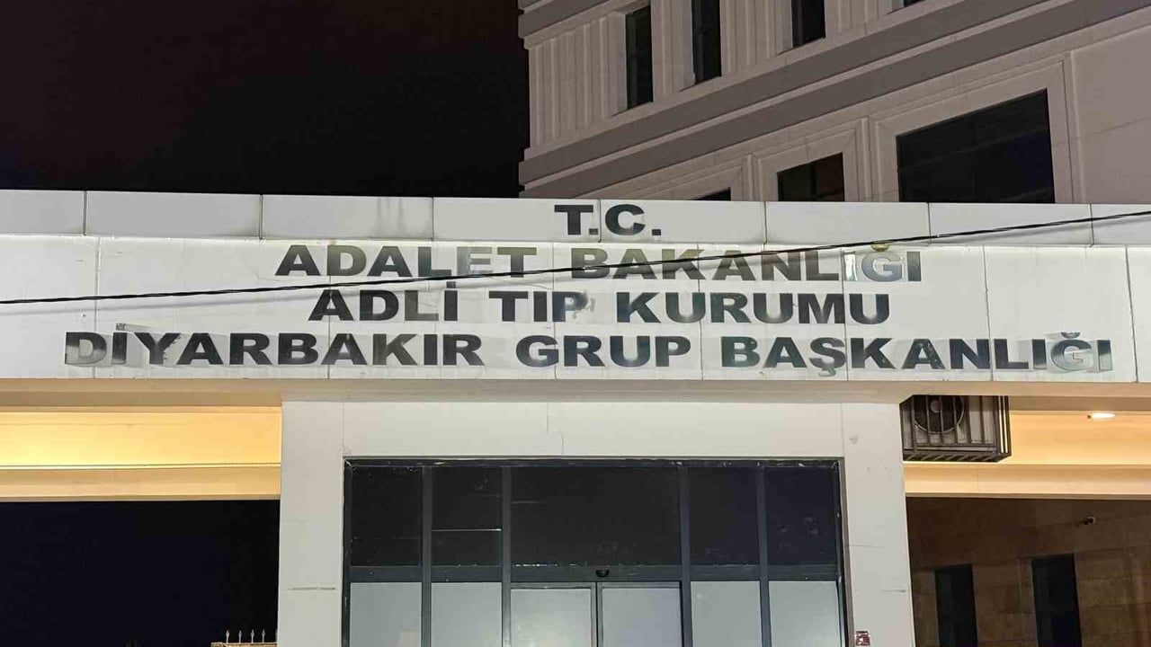 Diyarbakır'da evinde uygunsuz yakalama iddiası: 1 ölü, 1 ağır yaralı