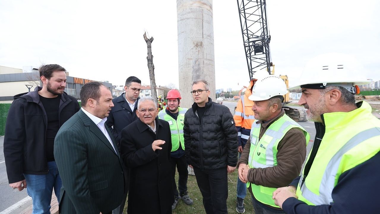 Dr. Memduh Büyükkılıç, Kayseri Kartal Katlı Kavşağı Projesi'ni Yerinde İnceledi