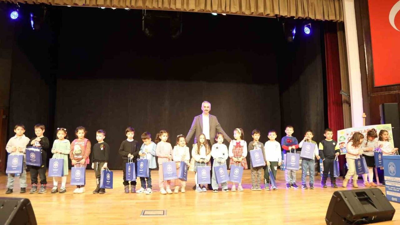 Erciyes Üniversitesi'nde 30 Mart Uluslararası Sıfır Atık Günü için farkındalık programı