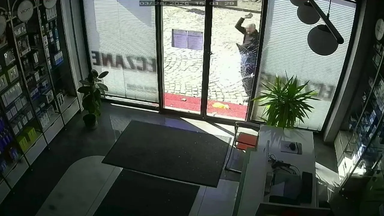 Erzurum'da eczaneye kundaklama girişimi: şüpheli yakalandı