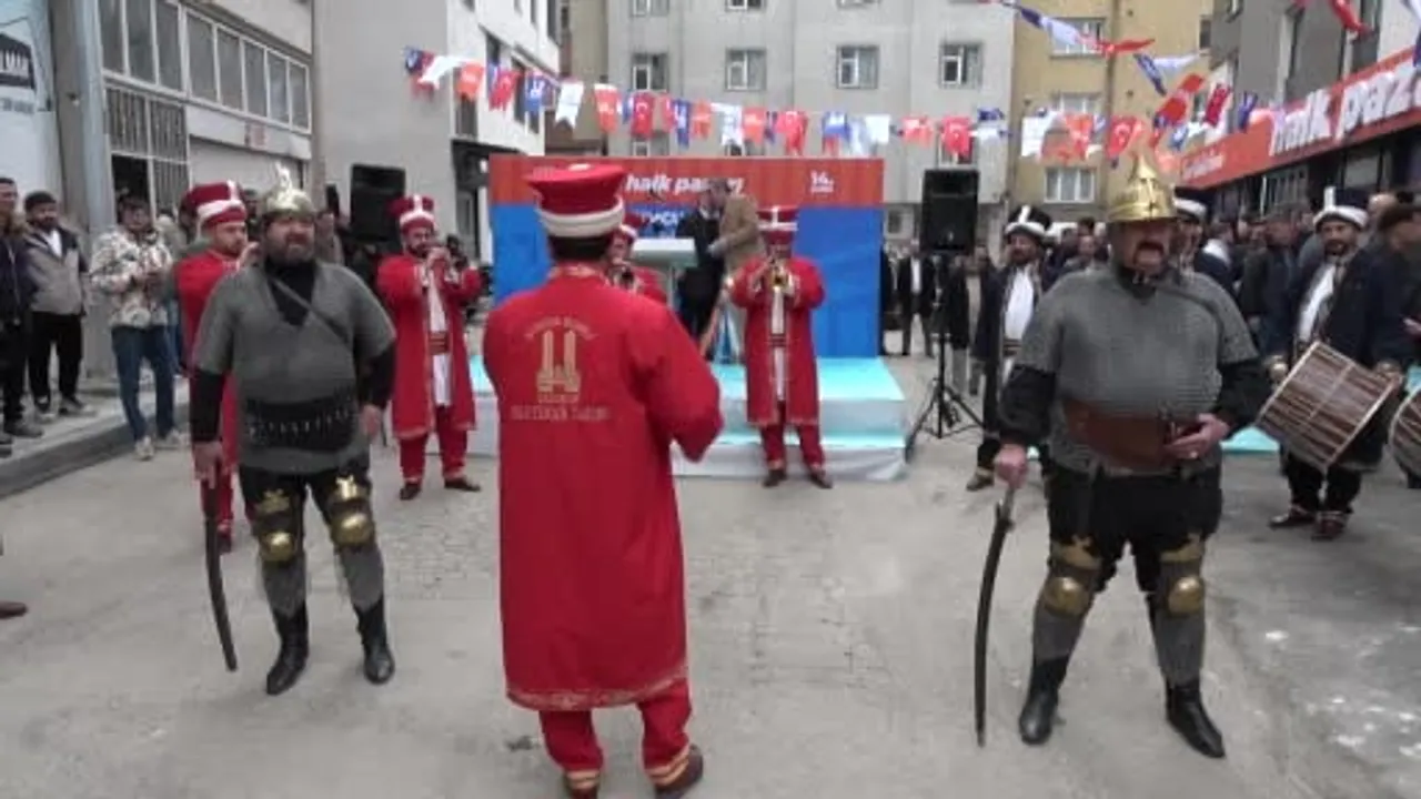 Erzurum’da Mumcu Halk Pazarı ile 14. şube hizmete girdi