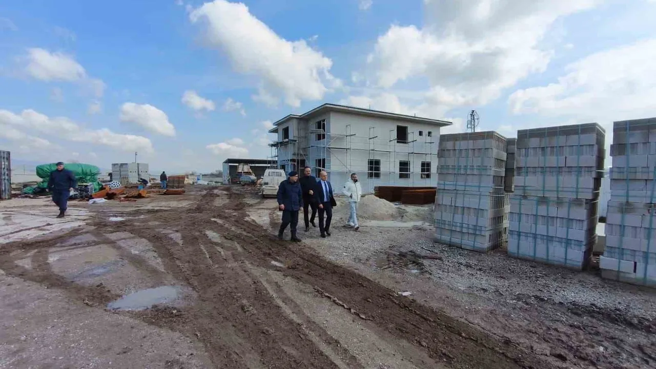 Etili Köyü Yeni Jandarma Karakol İnşaatında Kaymakam ve Jandarma Komutanı İnceleme Yaptı