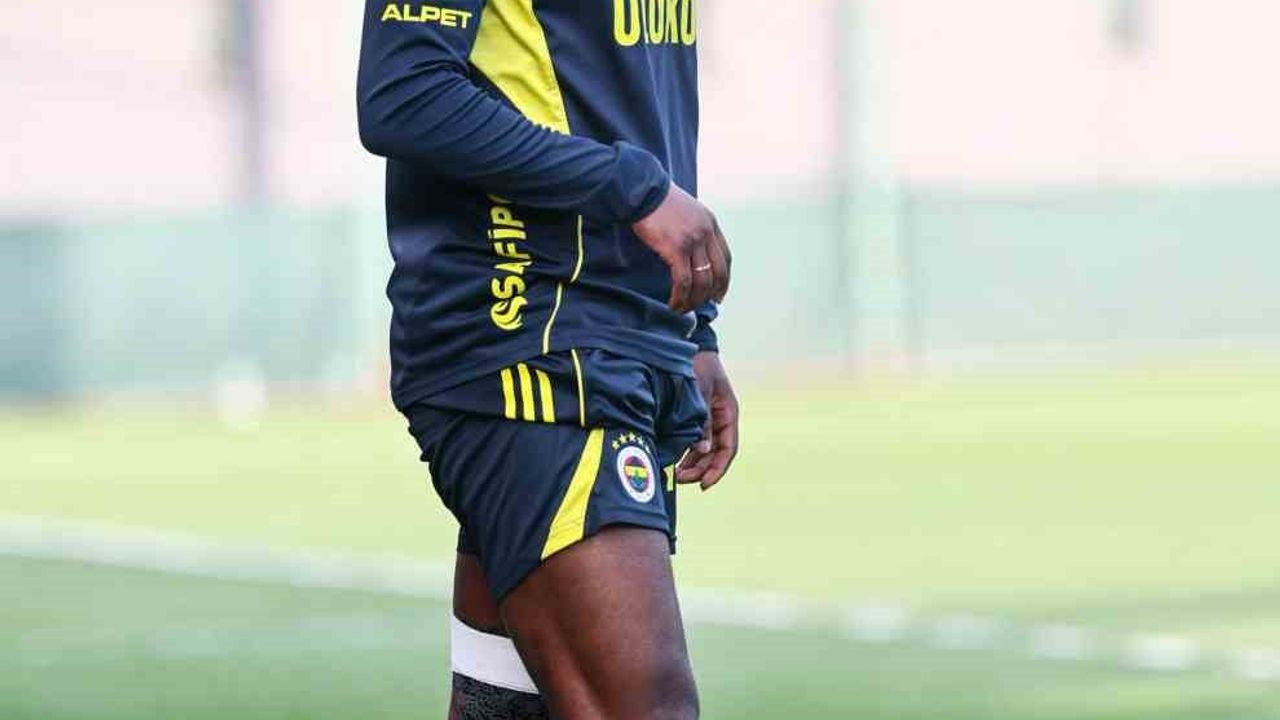 Fenerbahçe, 4 günlük iznin ardından Beşiktaş derbisi hazırlıklarına başladı