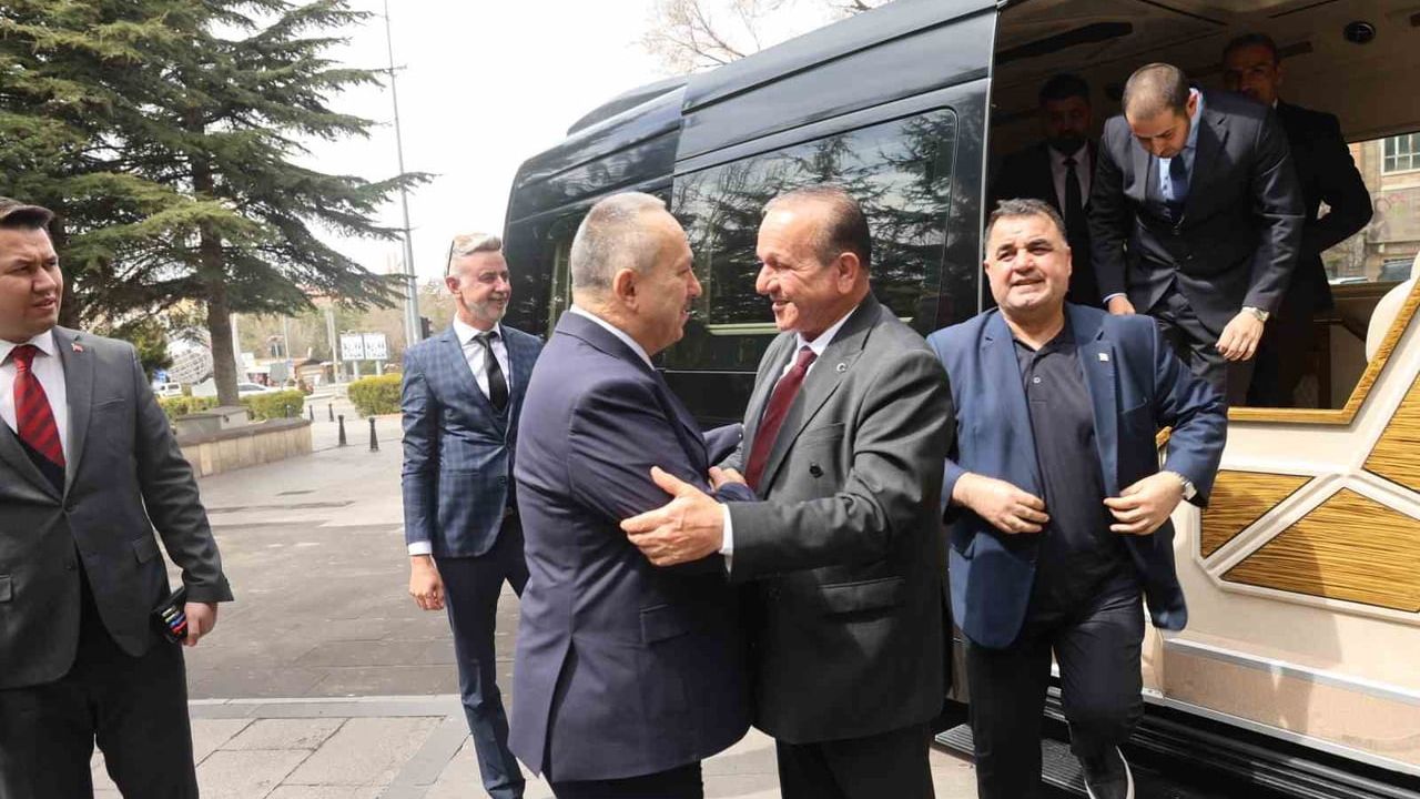 Fikri Ataoğlu Kapadokya'da: Türk vatandaşlarına Kuzey Kıbrıs'ı tercih çağrısı