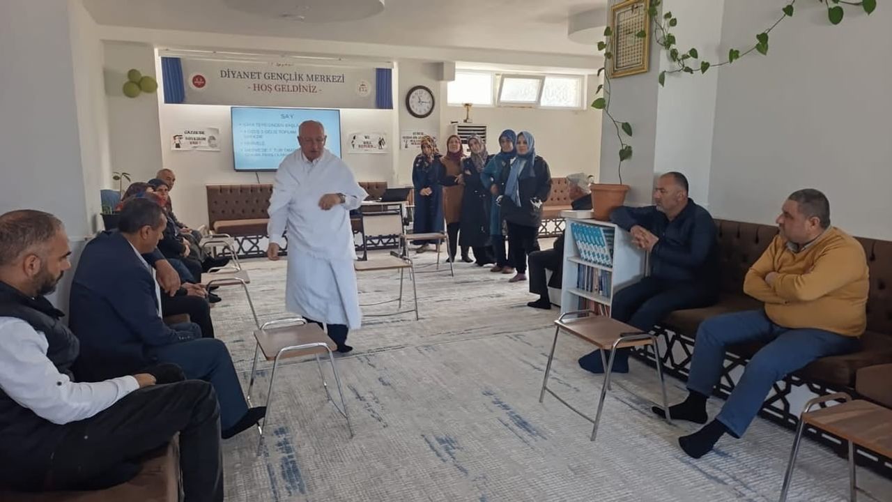 Gazipaşa’da Hacı Adaylarına Kapsamlı Manevi Hazırlık Semineri Tamamlandı