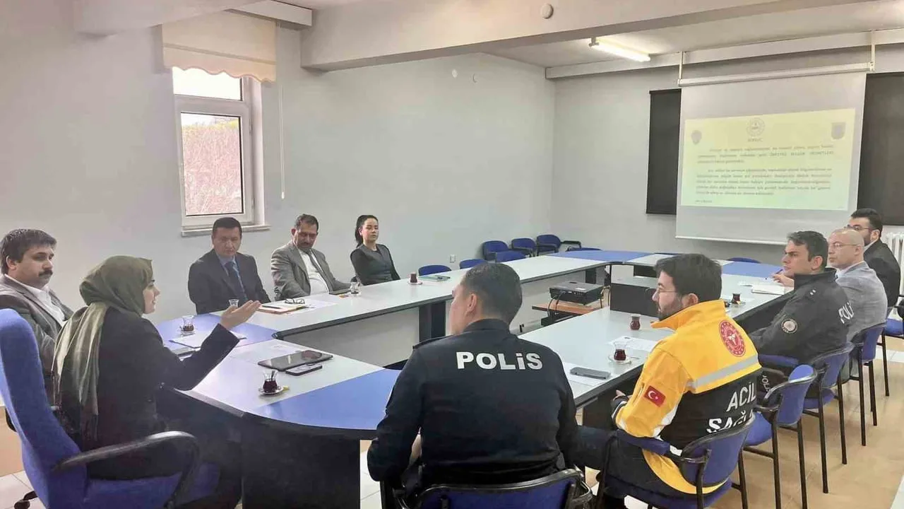 Gölpazarı'nda kadına yönelik şiddetle mücadele toplantısı